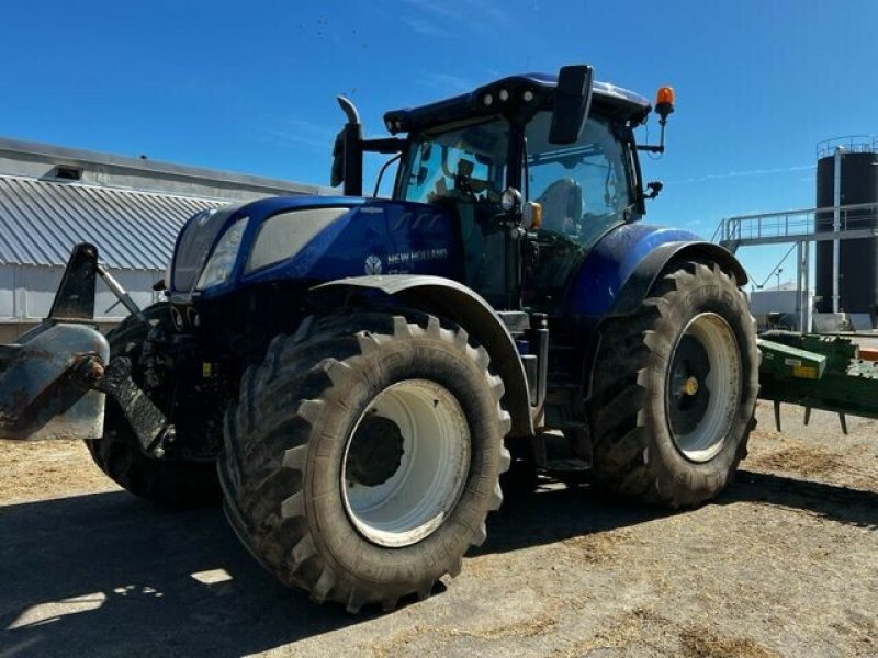 Traktor van het type New Holland TRACTEUR NH T7.270 AC, Gebrauchtmaschine in CHATEAU GAILLARD (Foto 1)