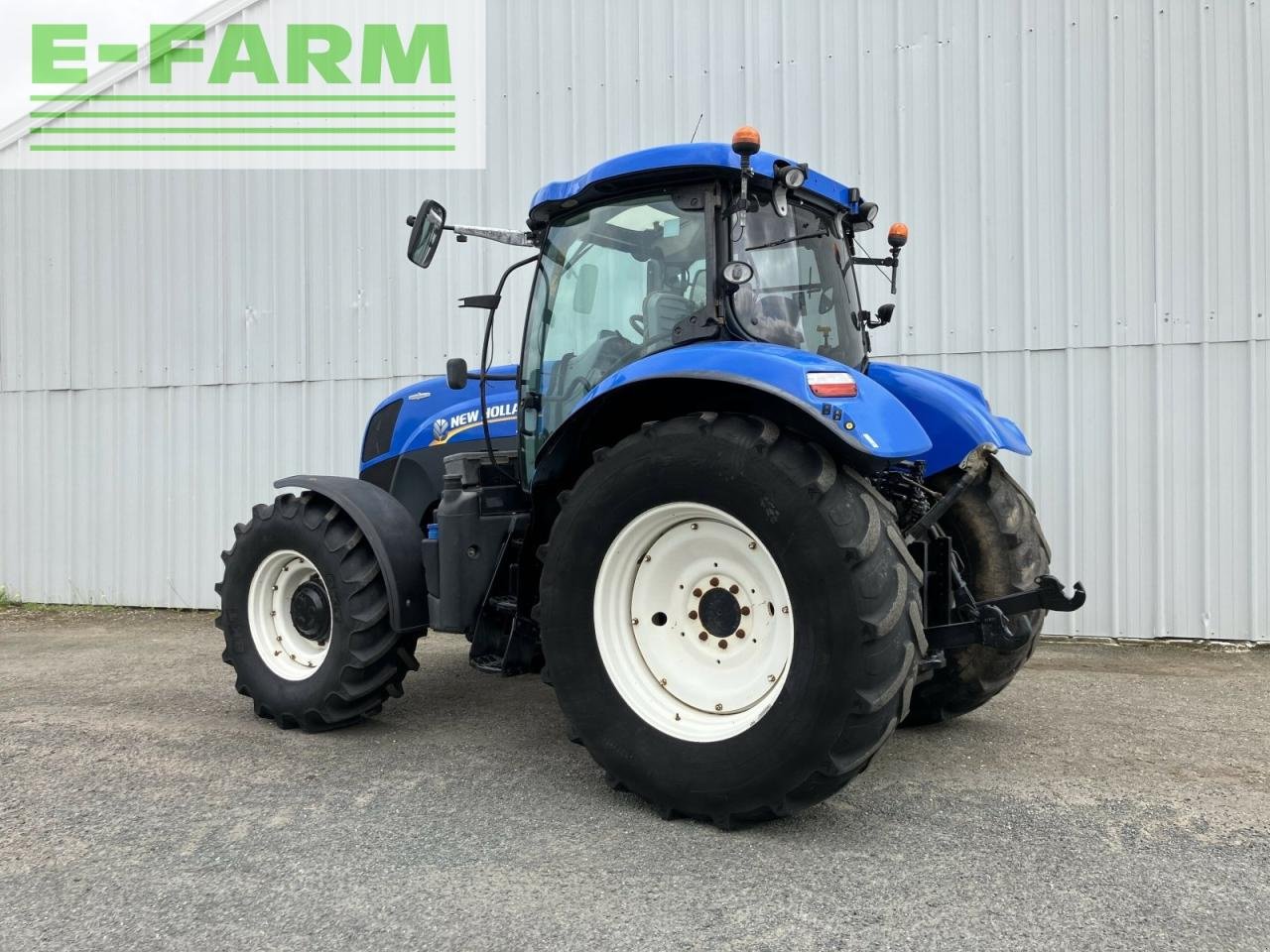 Traktor του τύπου New Holland tracteur t 7.185, Gebrauchtmaschine σε PLOUIGNEAU (Φωτογραφία 4)