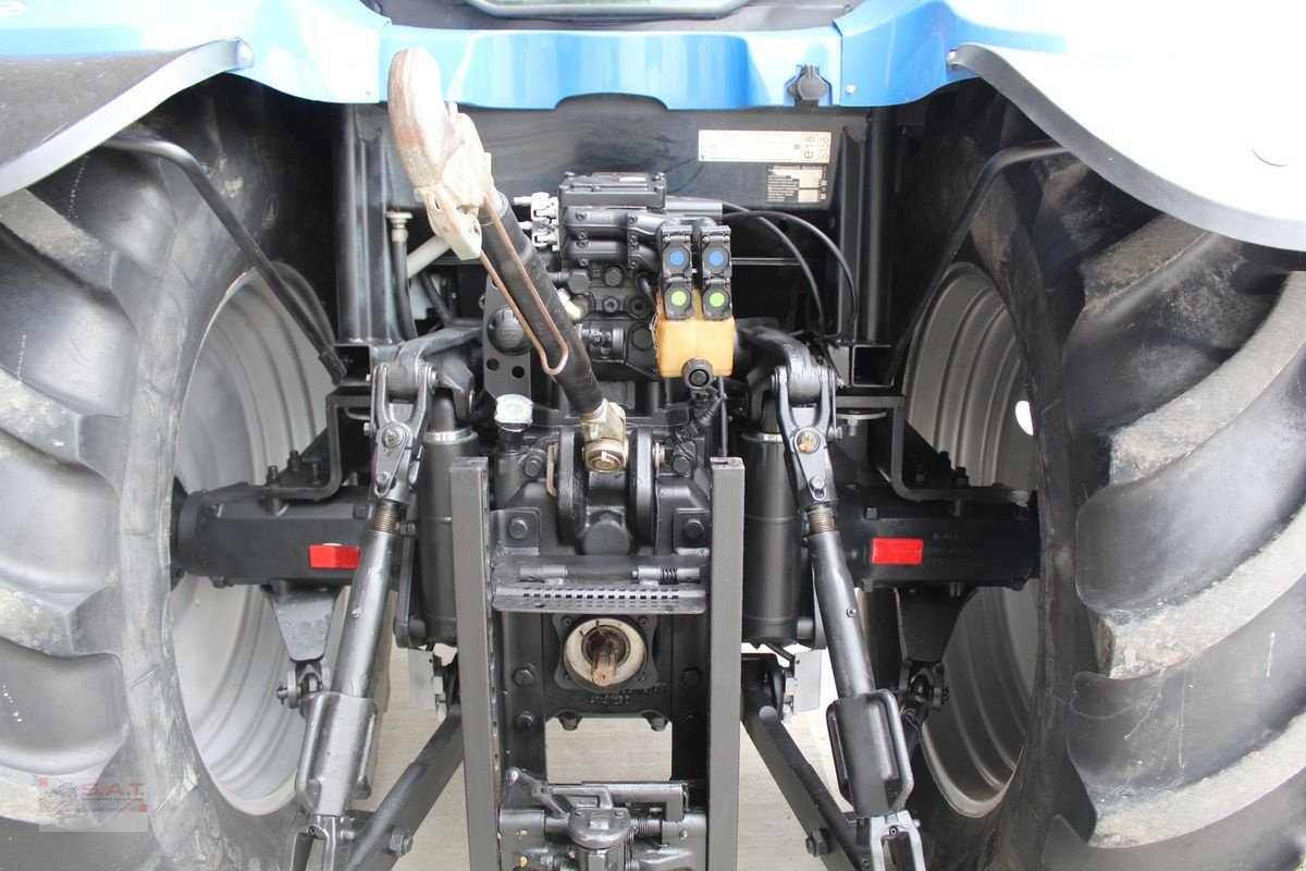 Traktor des Typs New Holland TS 100 A-Top Zustand, Gebrauchtmaschine in Eberschwang (Bild 3)