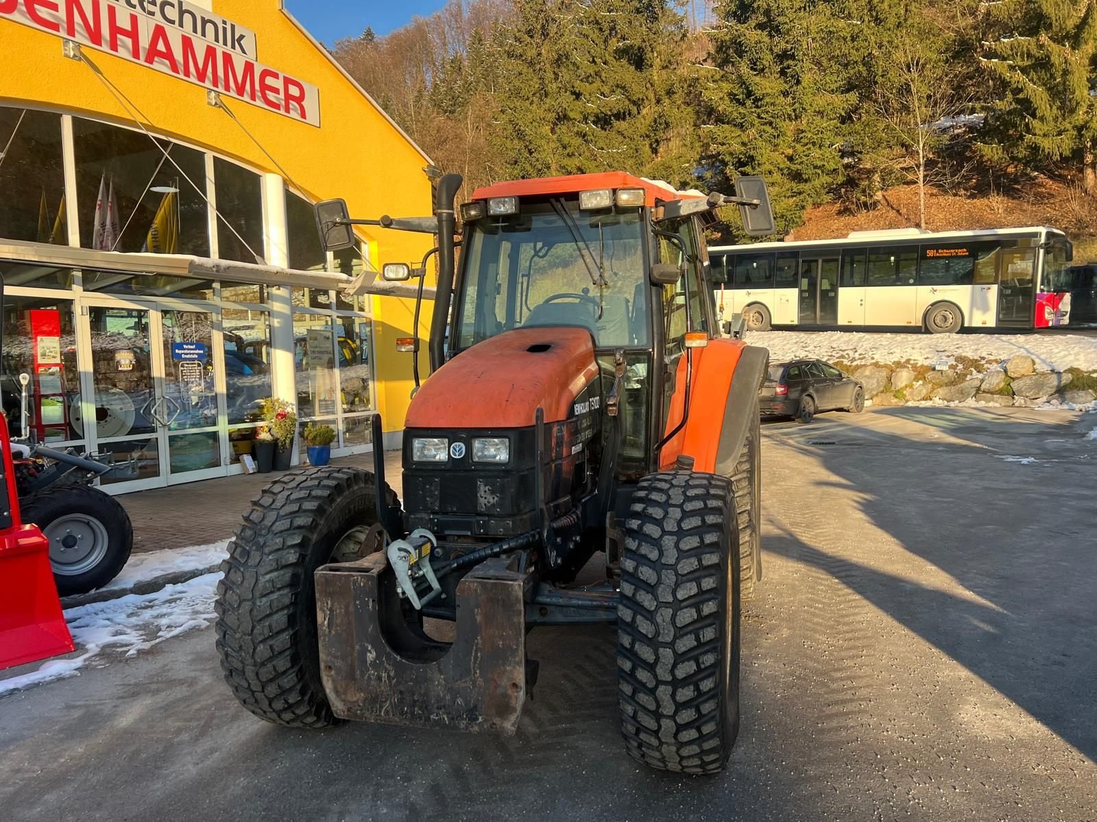 Traktor des Typs New Holland TS 100, Gebrauchtmaschine in Burgkirchen (Bild 6)