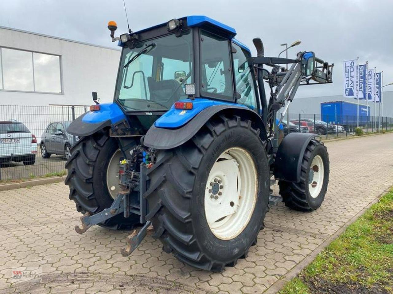 Traktor van het type New Holland TS 115 MIT FRONTLADER & DRUCKLUFT, Gebrauchtmaschine in Oyten (Foto 4)