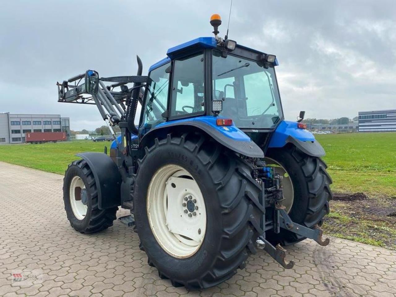 Traktor van het type New Holland TS 115 MIT FRONTLADER & DRUCKLUFT, Gebrauchtmaschine in Oyten (Foto 7)