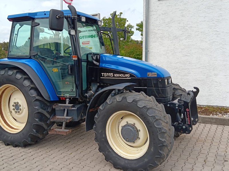 Traktor типа New Holland TS 115, Gebrauchtmaschine в Pfarrkirchen