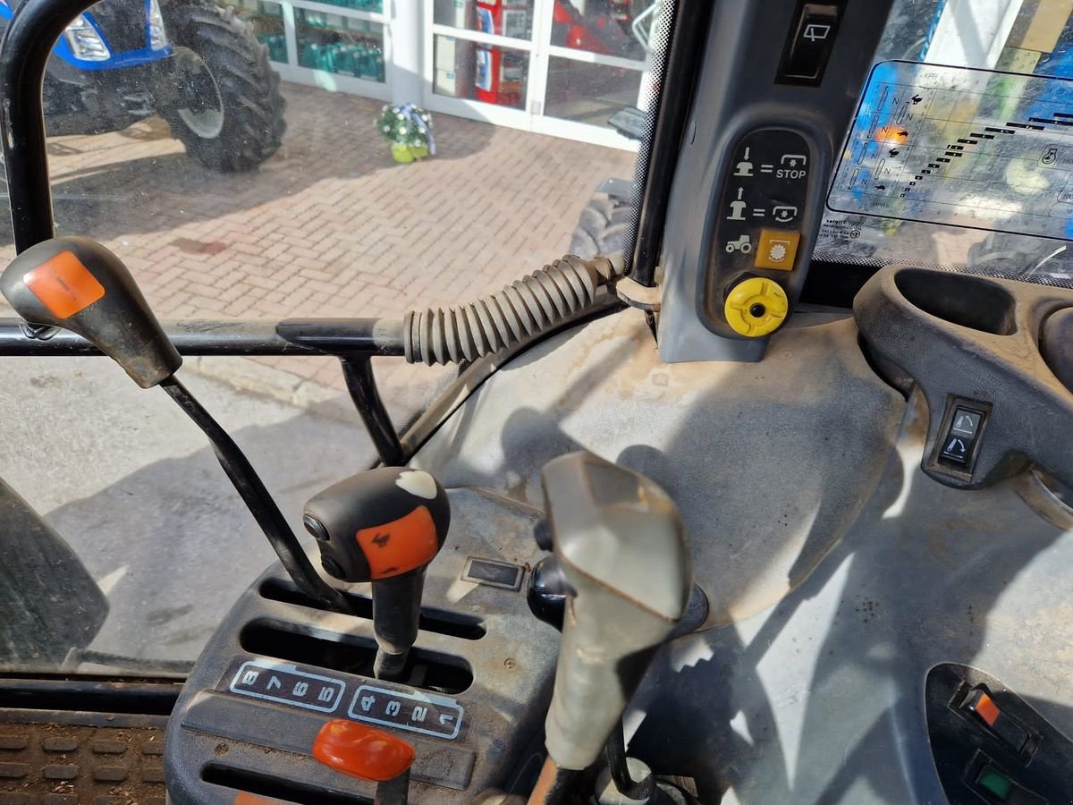 Traktor des Typs New Holland TS 90 Turbo, Gebrauchtmaschine in Burgkirchen (Bild 2)