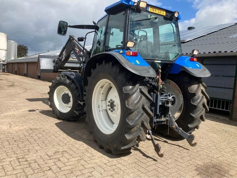 Traktor типа New Holland TS100 trekker met voorlader TS 100, Gebrauchtmaschine в Lunteren (Фотография 5)