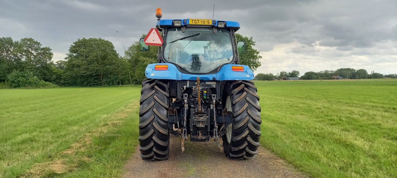 Traktor typu New Holland TS110A, Gebrauchtmaschine v Fleringen (Obrázok 4)