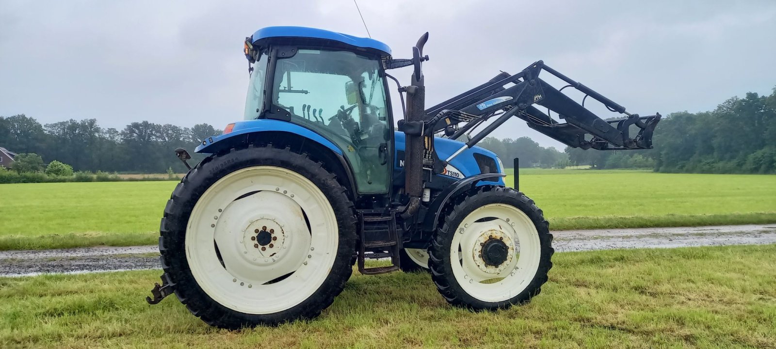 Traktor типа New Holland TS110A, Gebrauchtmaschine в Fleringen (Фотография 11)