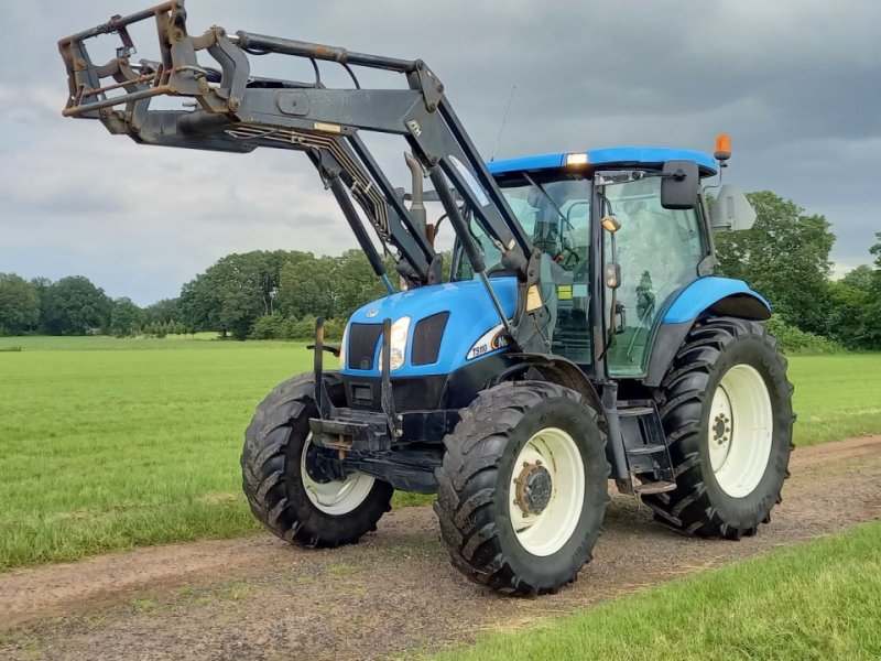 Traktor типа New Holland TS110A, Gebrauchtmaschine в Fleringen