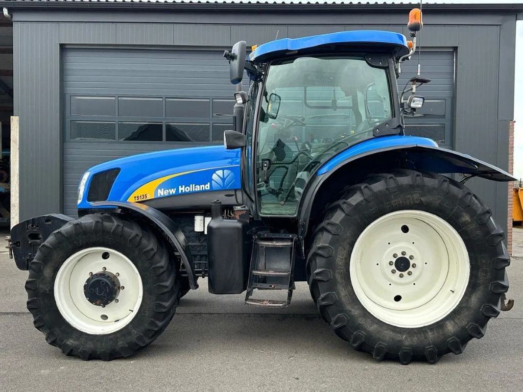 Traktor del tipo New Holland TS135A Electro command, Gebrauchtmaschine In BENNEKOM (Immagine 7)