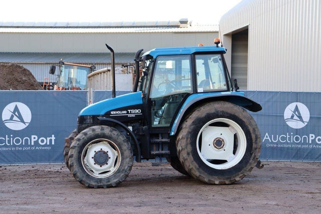 Traktor des Typs New Holland TS90, Gebrauchtmaschine in Antwerpen (Bild 1)