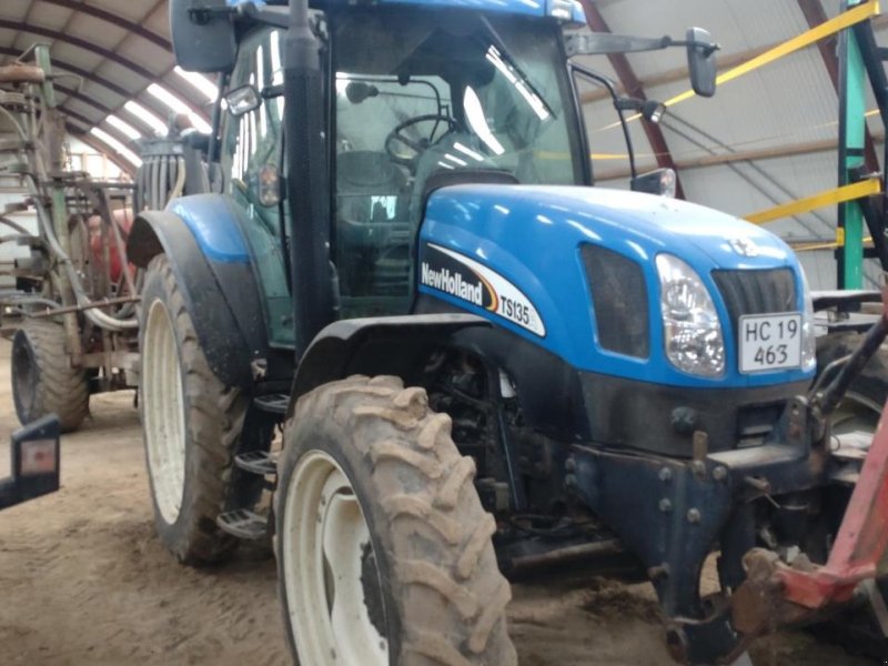 Traktor des Typs New Holland TSA 135 DE LUXE, Gebrauchtmaschine in Maribo (Bild 1)