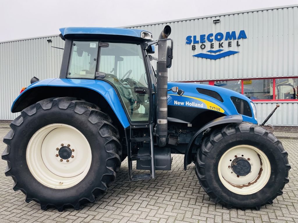 Traktor του τύπου New Holland TVT 135 Transmissie CVT fronthef pto, Gebrauchtmaschine σε BOEKEL (Φωτογραφία 5)