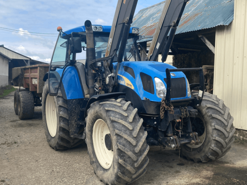 Traktor van het type New Holland TVT 170, Gebrauchtmaschine in TREMEUR