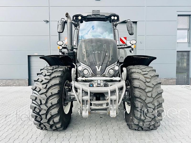 Traktor of the type New Holland Valtra S394 mit Rüfa - NUR 2600 Stunden -, Gebrauchtmaschine in Haren (Picture 13)