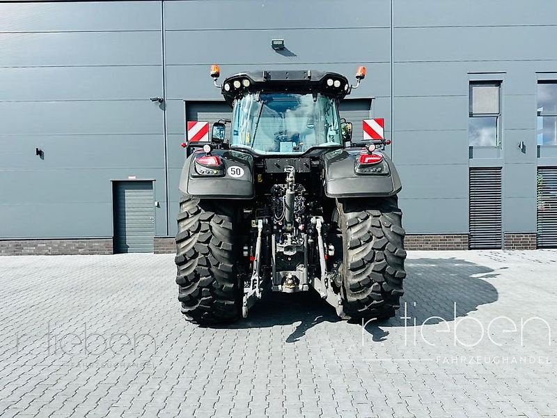 Traktor of the type New Holland Valtra S394 mit Rüfa - NUR 2600 Stunden -, Gebrauchtmaschine in Haren (Picture 17)