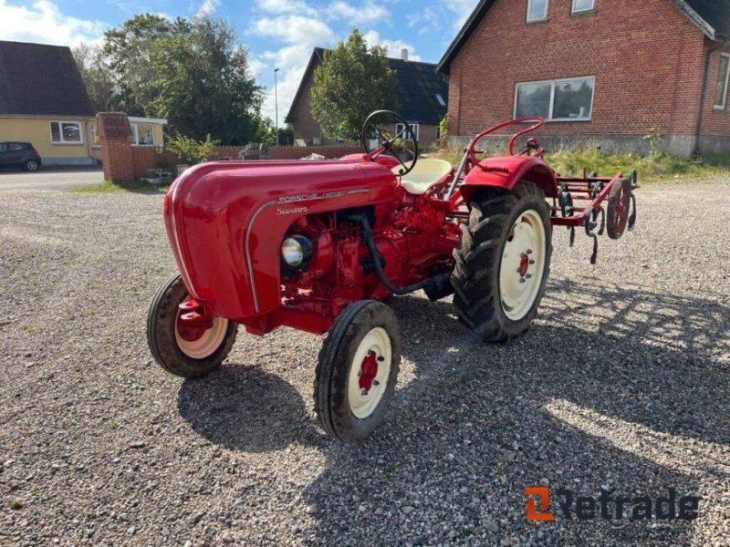 Traktor типа Porsche 218 Oldtimer, Gebrauchtmaschine в Rødovre (Фотография 1)