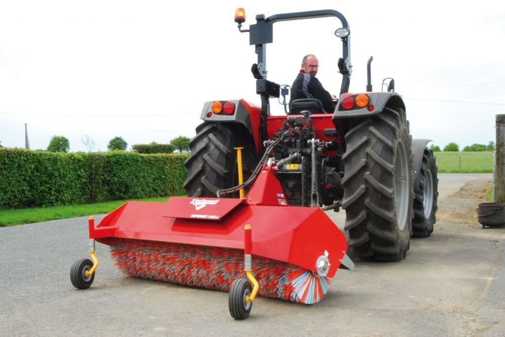 Traktor of the type Rabaud SUPERNET2100A, Gebrauchtmaschine in LA SOUTERRAINE (Picture 2)