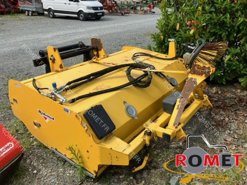 Traktor от тип Rabaud TURBONET 2000 A, Gebrauchtmaschine в Gennes sur glaize (Снимка 2)