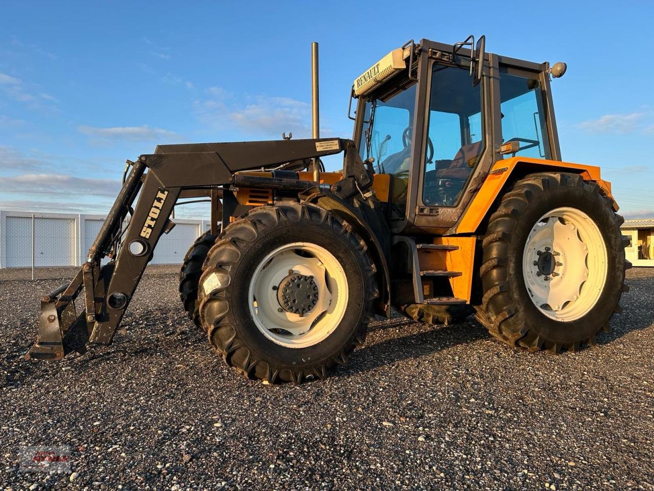 Traktor типа Renault 103.14 (R 7822-A-S), Gebrauchtmaschine в Steinheim (Фотография 1)