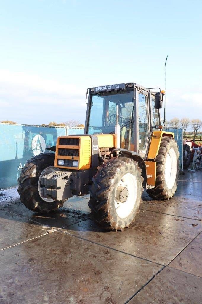 Traktor des Typs Renault 103.14, Gebrauchtmaschine in Antwerpen (Bild 10)