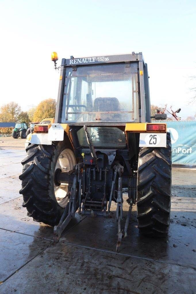 Traktor des Typs Renault 103.14, Gebrauchtmaschine in Antwerpen (Bild 7)