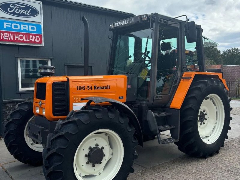 Traktor typu Renault 106 54 LOW HOURS, Gebrauchtmaschine v Willemsoord (Obrázok 1)