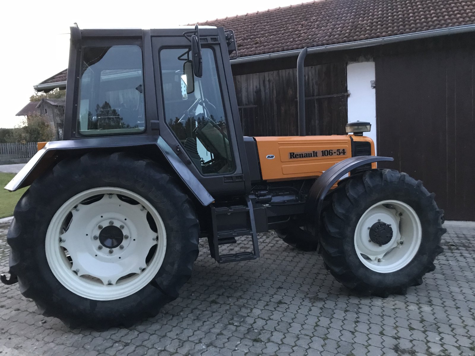 Traktor του τύπου Renault 106-54 TL, Gebrauchtmaschine σε Bodenkirchen (Φωτογραφία 3)