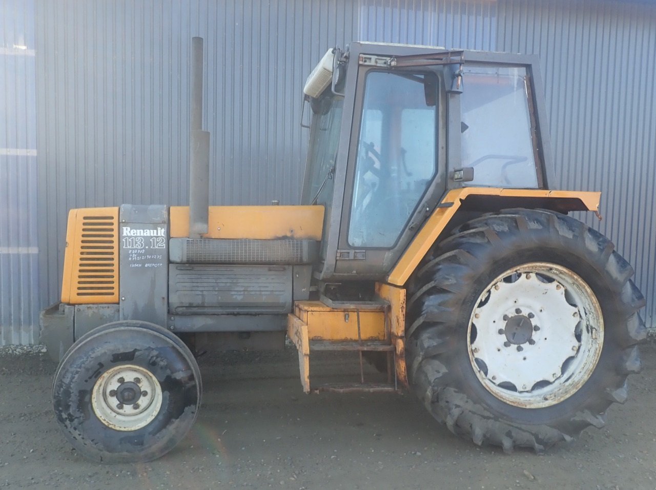 Traktor typu Renault 113-12, Gebrauchtmaschine w Viborg (Zdjęcie 1)