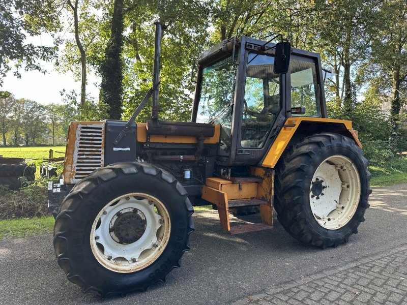 Traktor du type Renault 113-14, Gebrauchtmaschine en Rossum