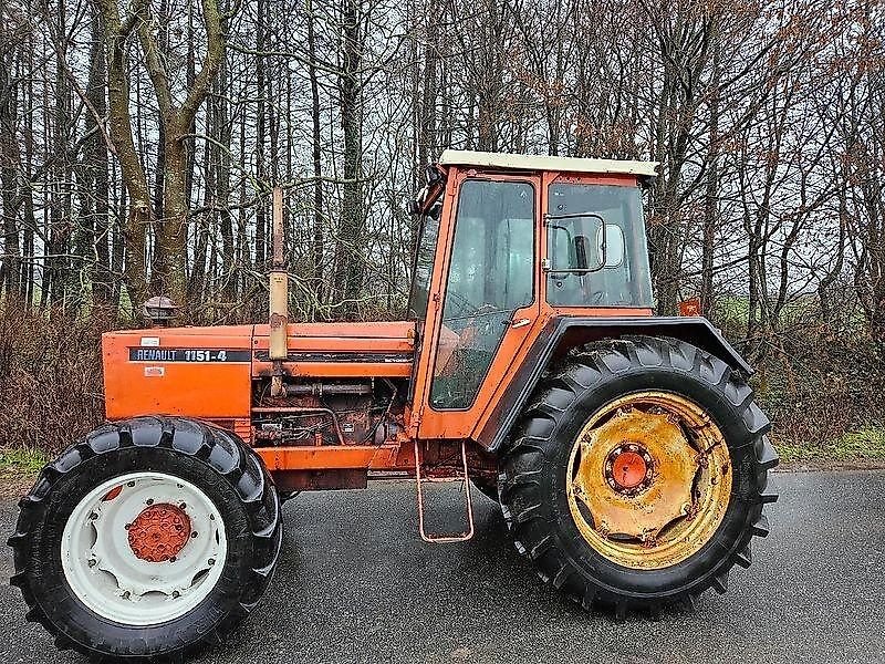 Traktor des Typs Renault 1151-4 mit Rüfa. Sehr selten., Gebrauchtmaschine in Honigsee (Bild 7)