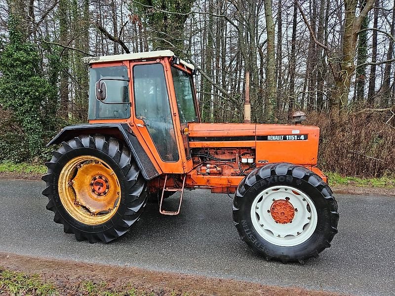 Traktor tip Renault 1151-4 mit Rüfa. Sehr selten., Gebrauchtmaschine in Honigsee (Poză 3)