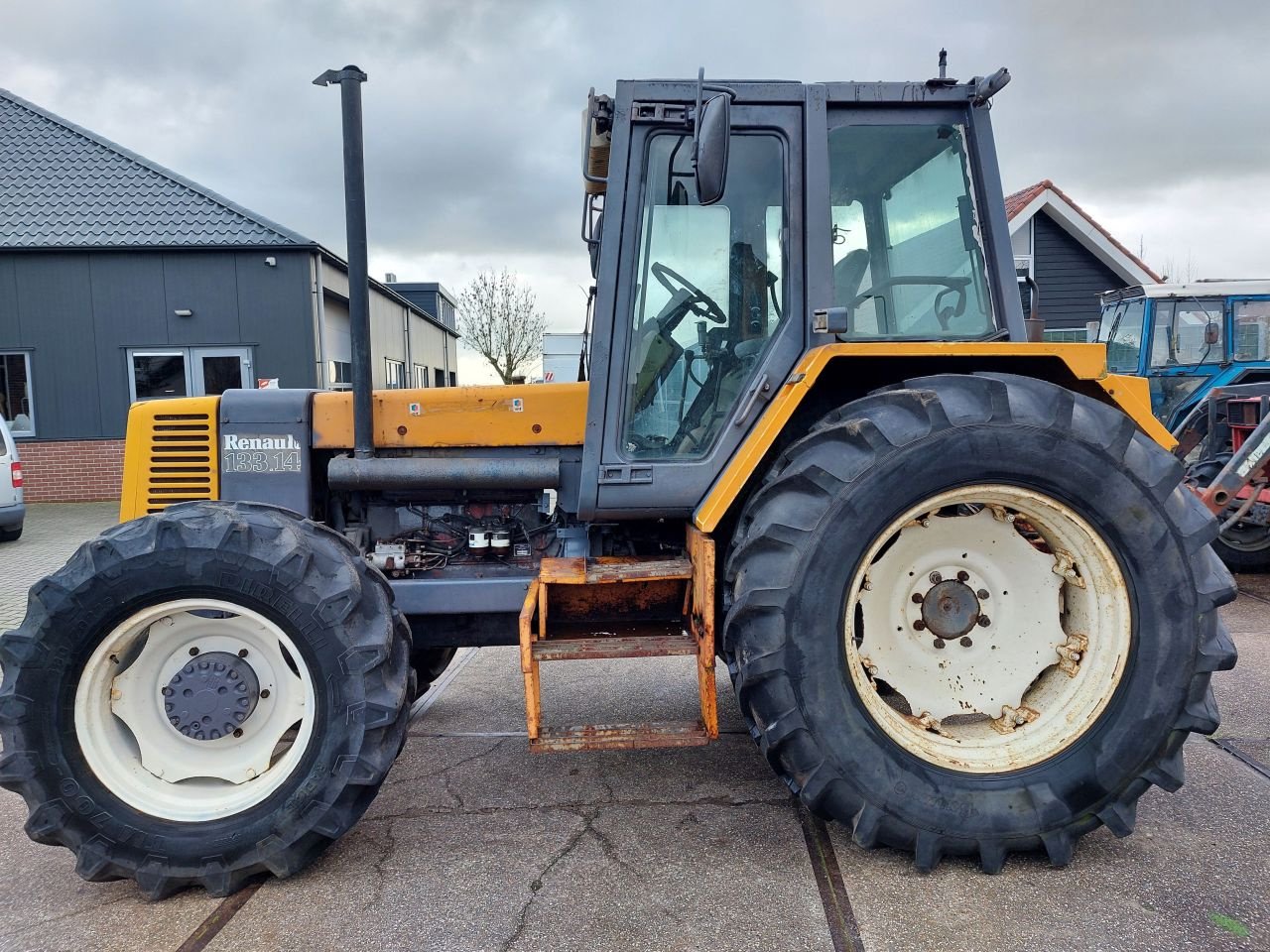 Traktor typu Renault 133.14 TX, Gebrauchtmaschine v Ouderkerk aan den IJssel (Obrázek 3)