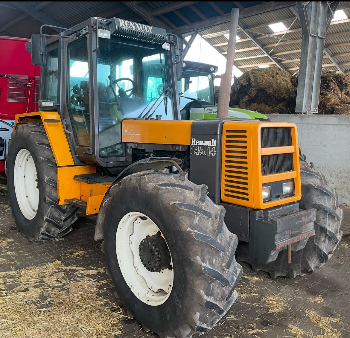 Traktor of the type Renault 145-14 TX, Gebrauchtmaschine in Scheemda (Picture 2)