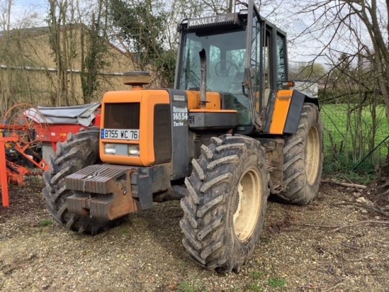 Traktor del tipo Renault 145.54, Gebrauchtmaschine en les hayons (Imagen 3)