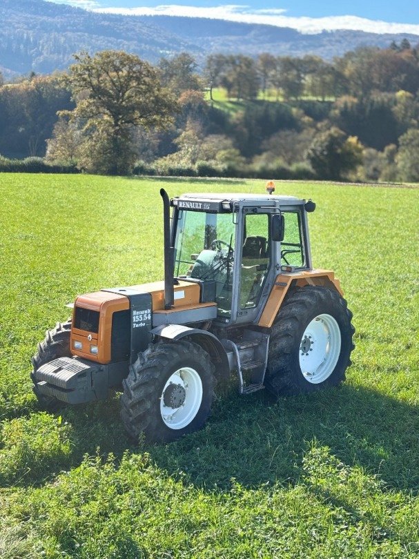 Traktor of the type Renault 155 54 TZ, Gebrauchtmaschine in Chevenez (Picture 2)