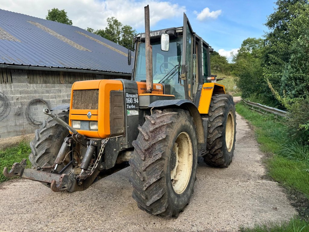 Traktor типа Renault 160.94 tz, Gebrauchtmaschine в Lérouville (Фотография 1)