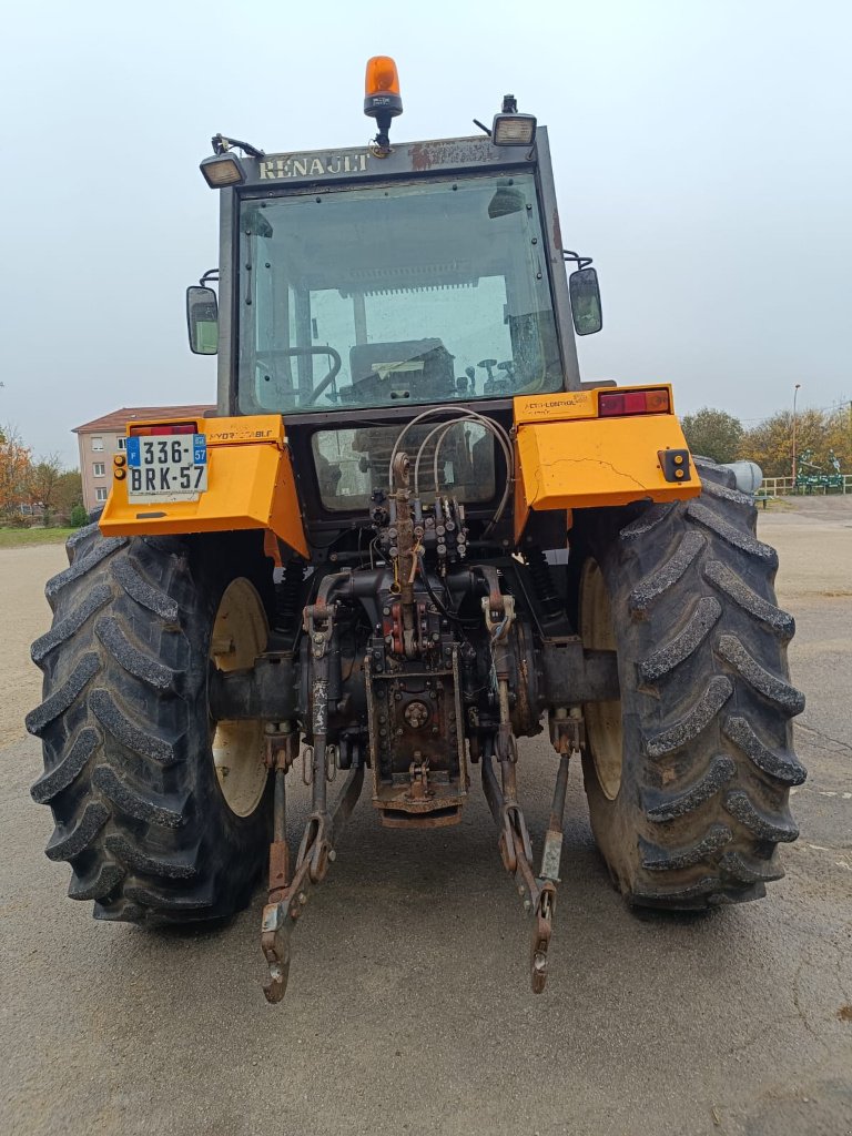 Traktor des Typs Renault 160.94 tz, Gebrauchtmaschine in Lérouville (Bild 7)