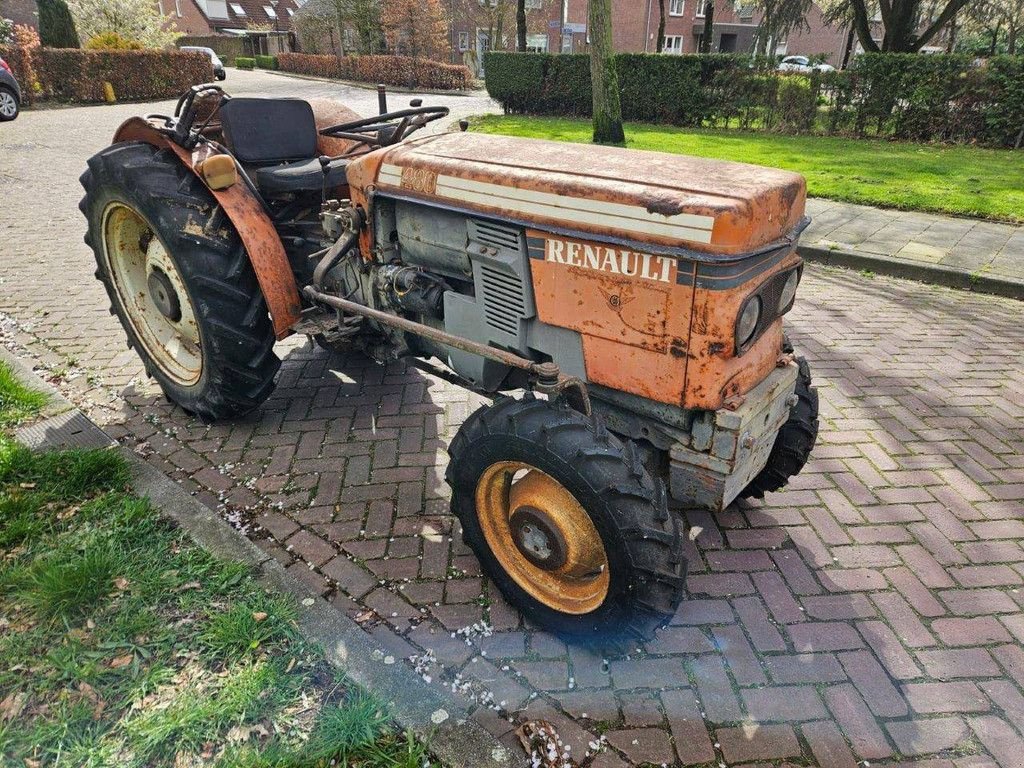 Traktor типа Renault 480, Gebrauchtmaschine в Antwerpen (Фотография 7)