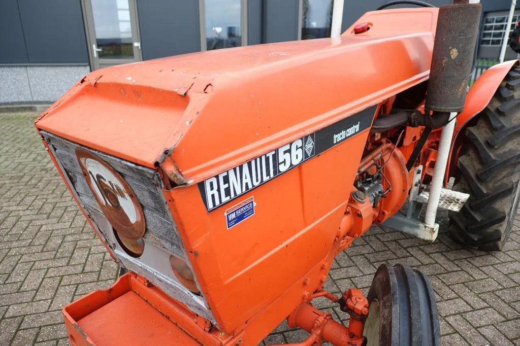 Traktor of the type Renault 56 2wd / 7900 Draaiuren / Smalspoortrekker, Gebrauchtmaschine in Swifterband (Picture 4)