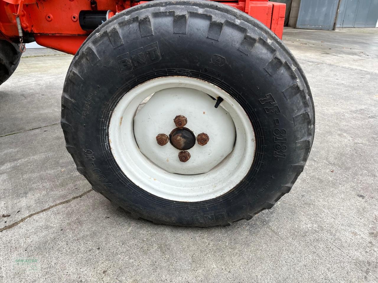 Traktor typu Renault 651 mit Frontlader, Kabine, hydr. Lenkung, Gebrauchtmaschine w Geiselhöring (Zdjęcie 9)