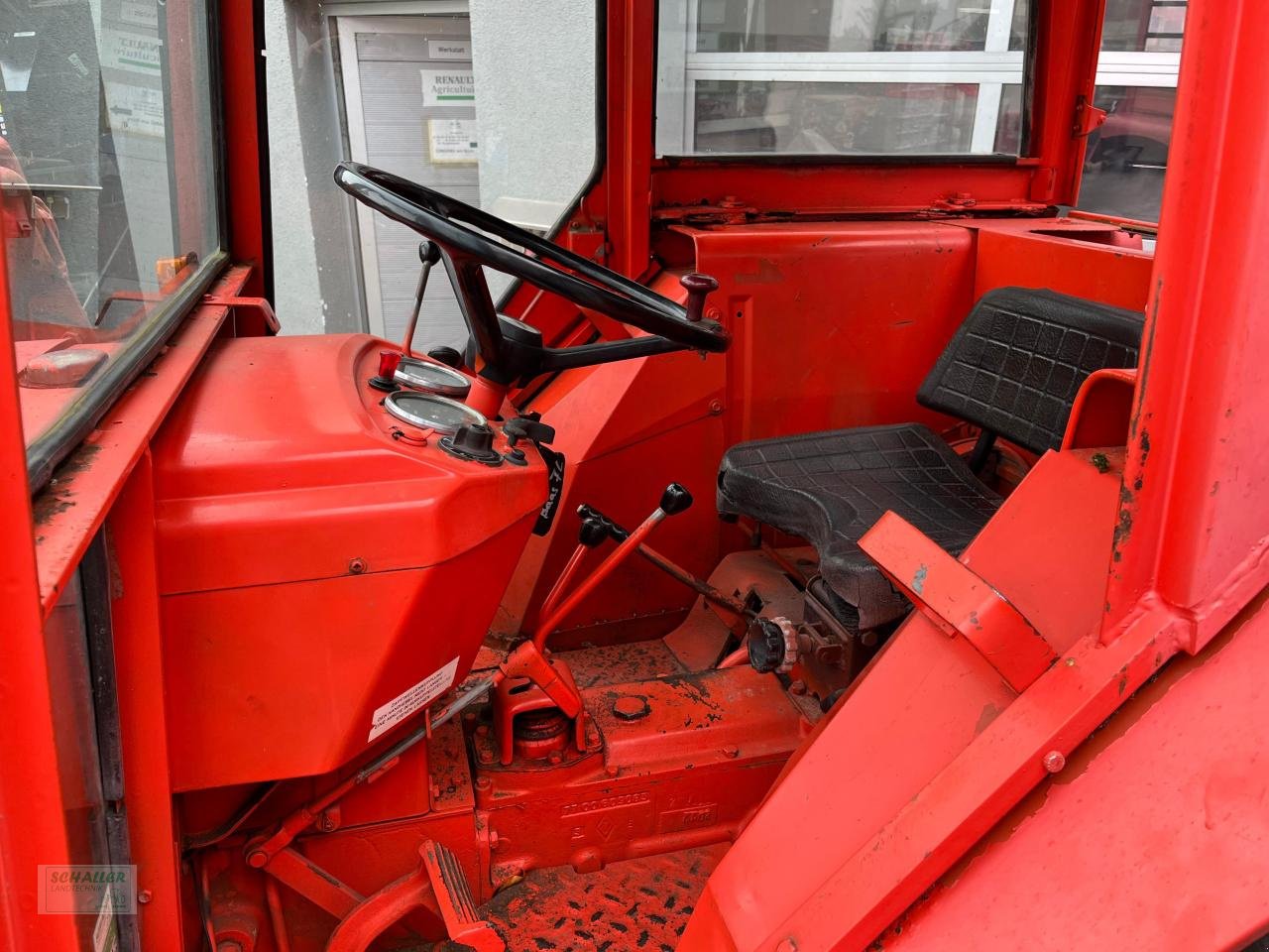 Traktor del tipo Renault 651 mit Frontlader, Kabine, hydr. Lenkung, Gebrauchtmaschine en Geiselhöring (Imagen 13)