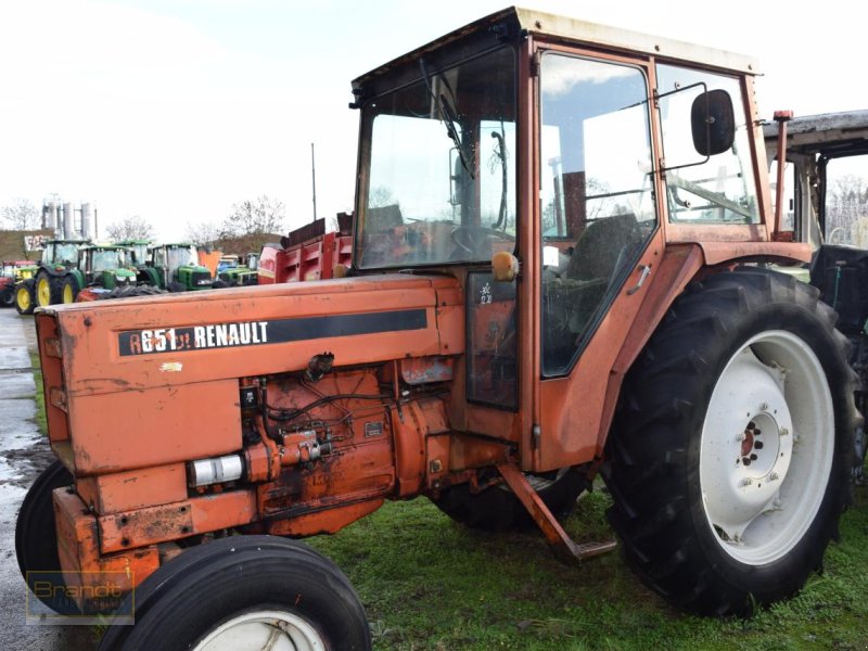 Traktor del tipo Renault 651, Gebrauchtmaschine en Oyten (Imagen 1)