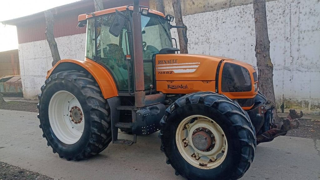 Traktor of the type Renault 735RZ, Gebrauchtmaschine in Antwerpen (Picture 2)