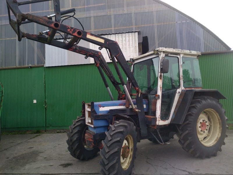 Traktor van het type Renault 751-4, Gebrauchtmaschine in Liebenwalde (Foto 1)