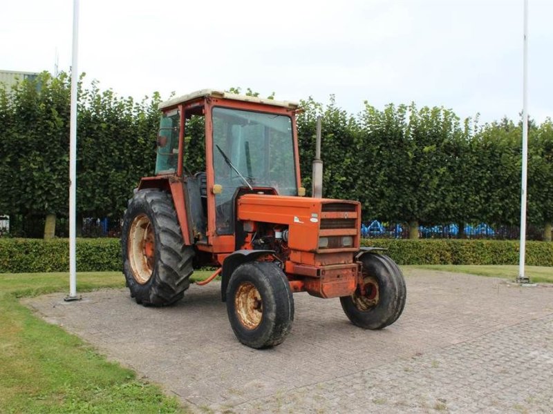 Traktor des Typs Renault 781, Gebrauchtmaschine in Bant