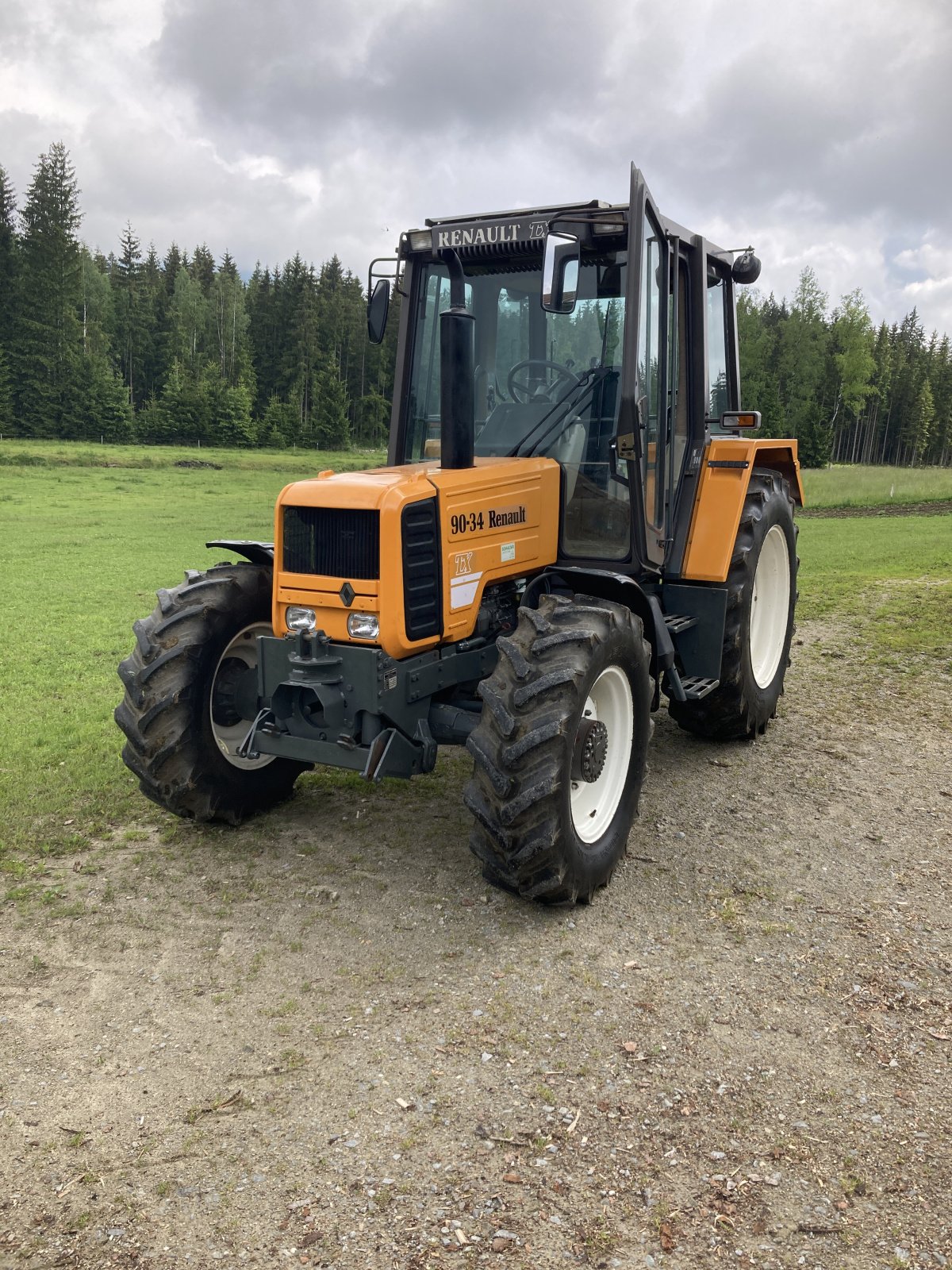 Traktor typu Renault 90-34 TX, Gebrauchtmaschine w Haidmühle (Zdjęcie 1)