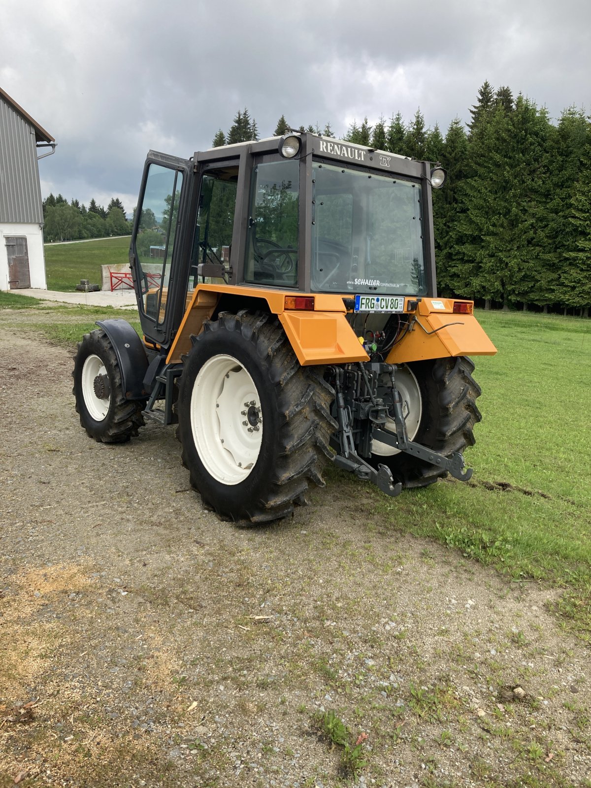 Traktor des Typs Renault 90-34 TX, Gebrauchtmaschine in Haidmühle (Bild 2)