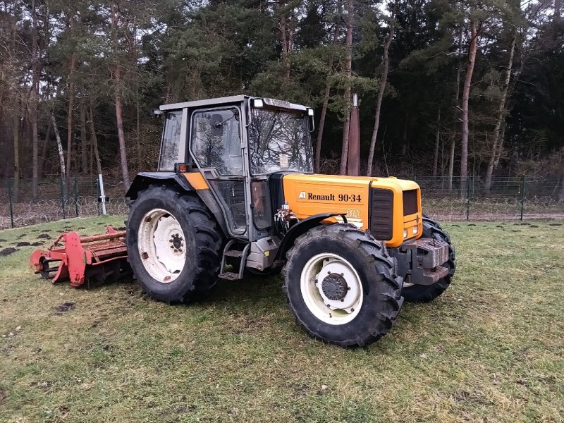 Traktor typu Renault 90-34, Gebrauchtmaschine v Sittensen