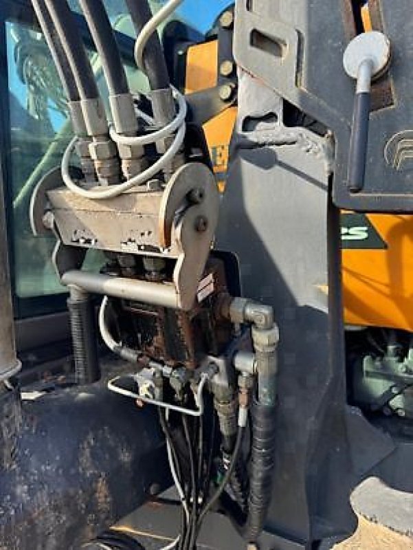 Traktor del tipo Renault ARES 550 RZ, Gebrauchtmaschine en Sainte-Croix-en-Plaine (Imagen 8)