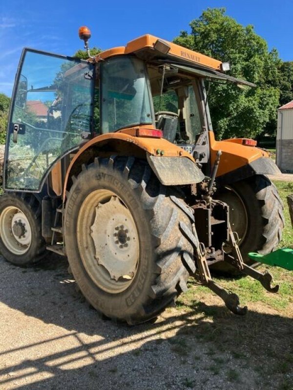 Traktor van het type Renault ARES 556 RZ, Gebrauchtmaschine in Hauteroche (Foto 4)